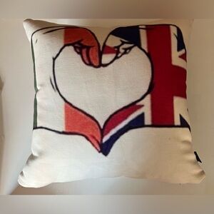 Society6 Italy 🇮🇹 ❤️ 🇬🇧 United Kingdom throw pillow decor